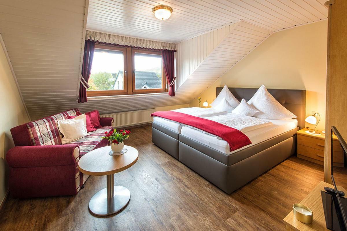 Wein & Gastehaus Hermeshof Hotel Trittenheim Kültér fotó
